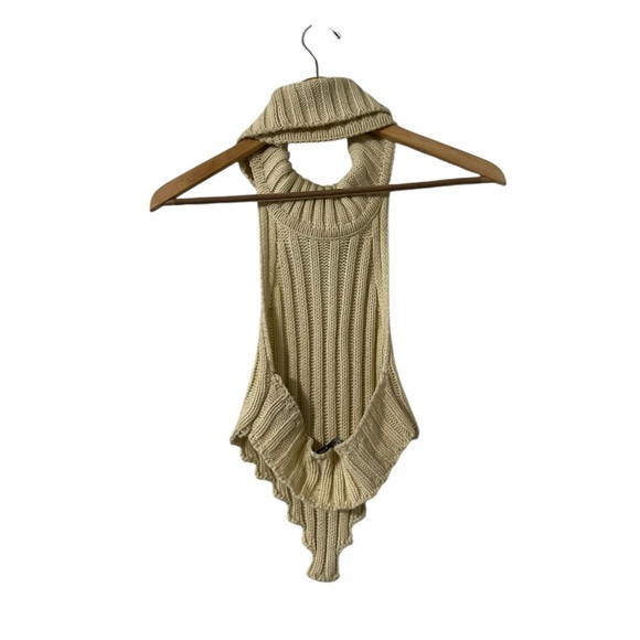 LOCAL EUROPEAN Saro Cream Knit Open Back Turtleneck Sweater Top - Picture 7 of 8